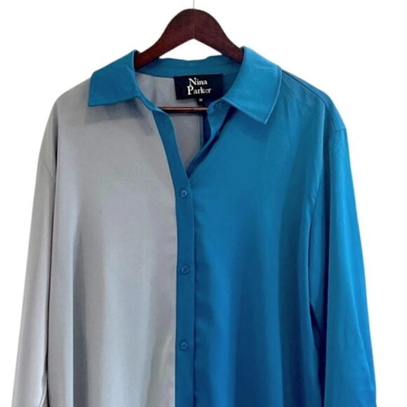 Nina Parker Womens Size 0X Blue Colorblock Button Down Blouse Long Sleeve NEW - Picture 2 of 7